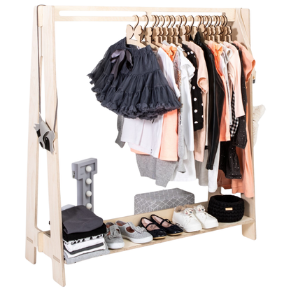 Dětský dřevěný věšák na oblečení - verze 1