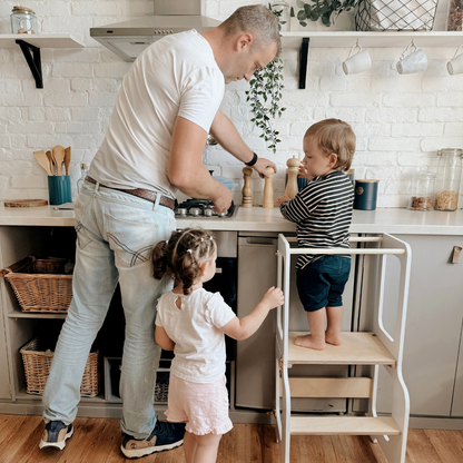 4v1 Montessori učící věž se skluzavkou a tabulí