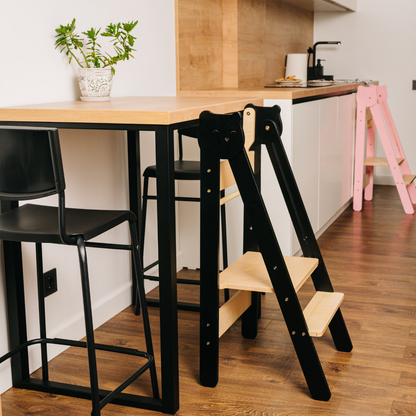 Skládací dětská učící věž