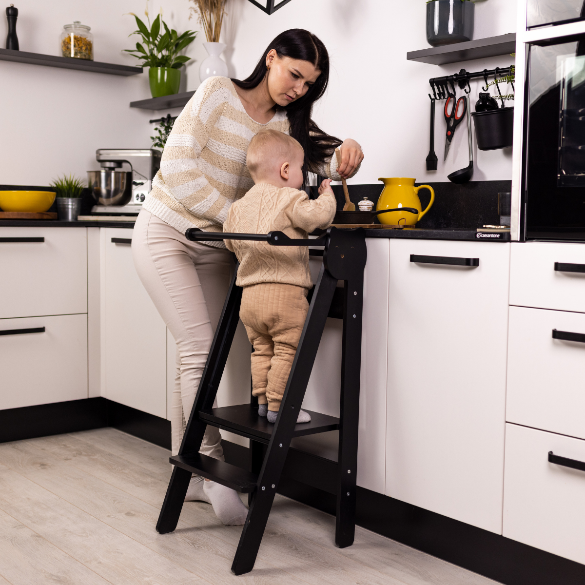 Skládací dětská učící věž