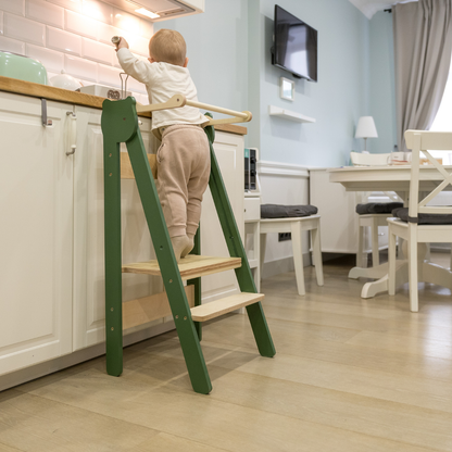 Skládací dětská učící věž