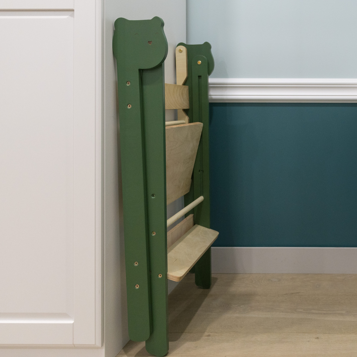 Skládací dětská učící věž